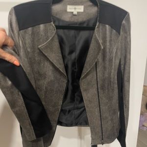 Super sharp blazer/bomber mix